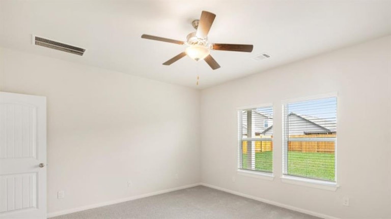 Photo 14 of 20 - 6839 Escondido Dr, Rosharon, TX 77583