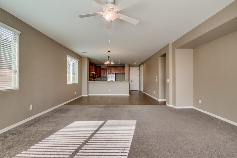 Photo 9 of 43 - 5711 S Parkcrest St, Gilbert, AZ 85298