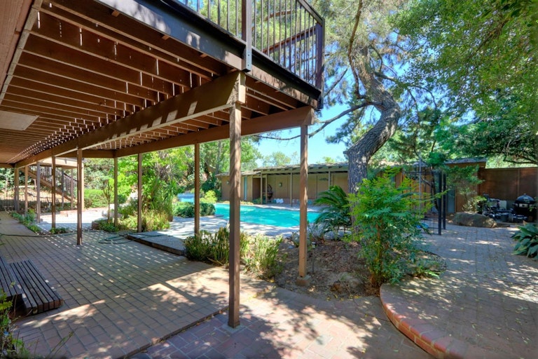 Photo 52 of 70 - 4040 Crondall Dr, Sacramento, CA 95864