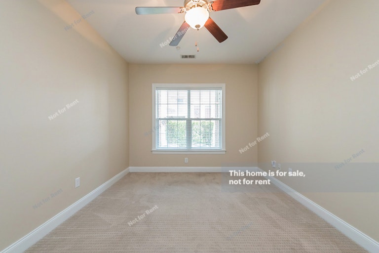 Photo 8 of 15 - 9221 Calabria Dr #104, Raleigh, NC 27617