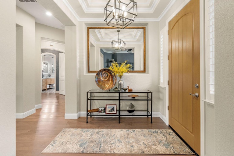 Photo 11 of 45 - 8616 Rockporte Ct, Roseville, CA 95747