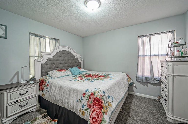 Photo 13 of 20 - 2401 Estate Dr, Deer Park, TX 77536