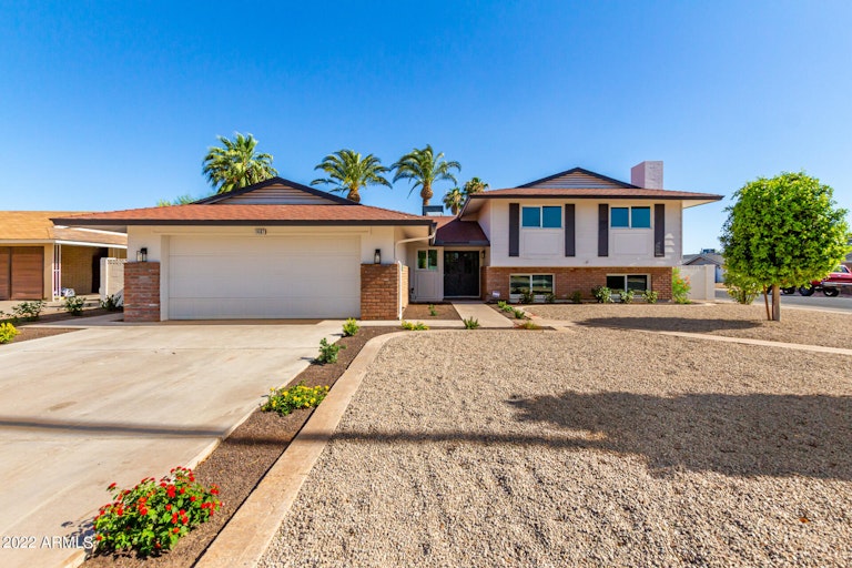 Photo 1 of 17 - 1407 E Hermosa Dr, Tempe, AZ 85282