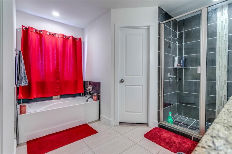 Photo 27 of 35 - 1201 Roan Dr, Lancaster, TX 75134