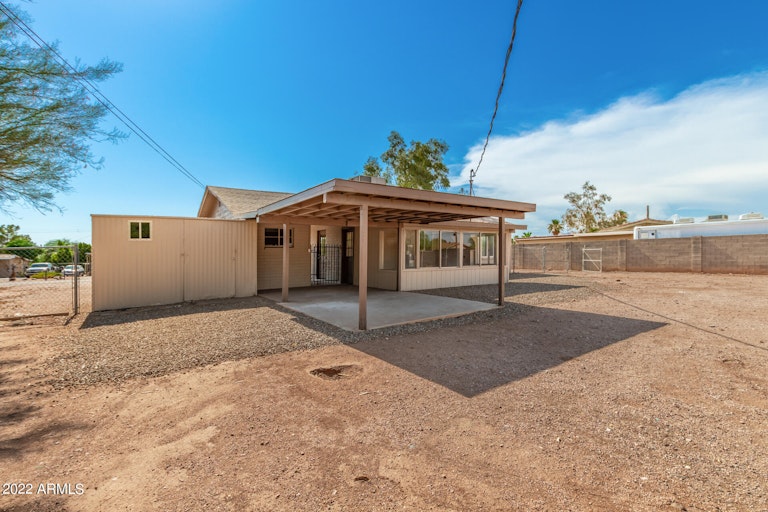 Photo 15 of 18 - 347 N Thunderbird Dr, Apache Junction, AZ 85120