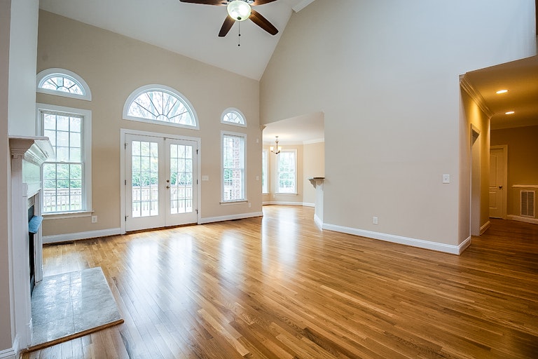 Photo 10 of 28 - 1804 Blackstone Dr, Durham, NC 27712