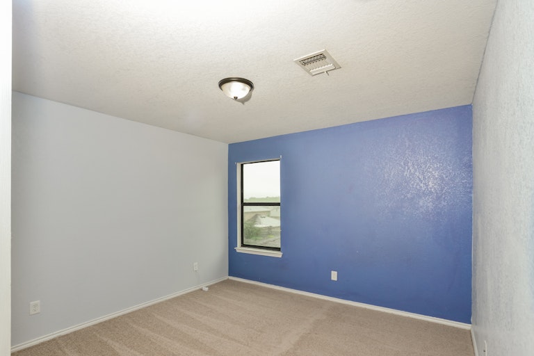 Photo 17 of 27 - 5701 Ping Way, Schertz, TX 78108
