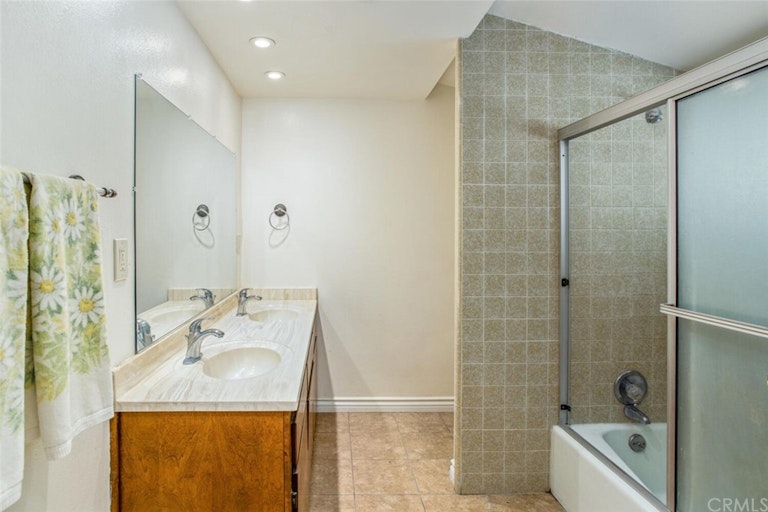 Photo 36 of 44 - 12831 Miradero Pl, Redlands, CA 92373