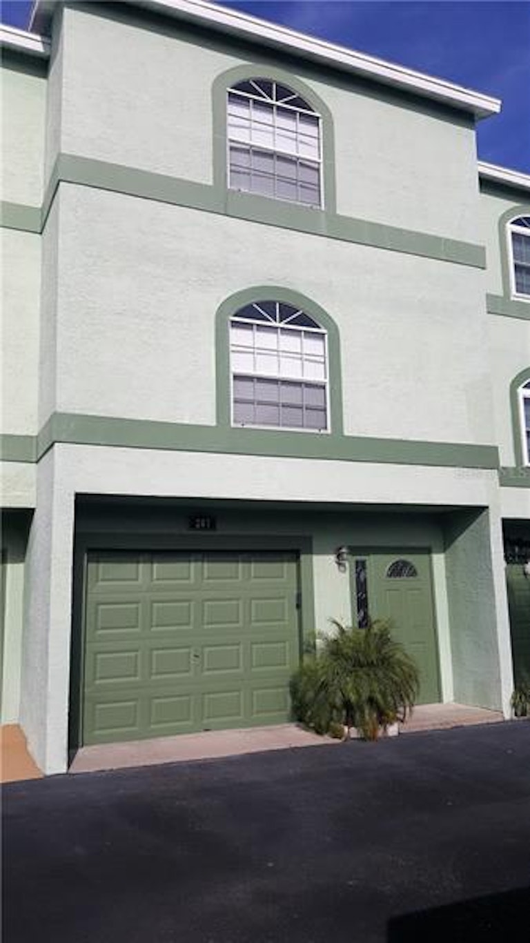 Photo 1 of 22 - 737 Pinellas Bayway S #207, Saint Petersburg, FL 33715