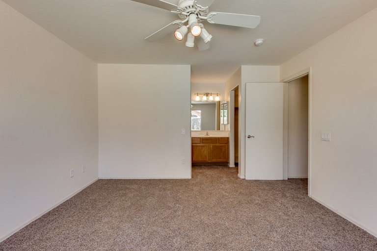 Photo 14 of 30 - 1858 E Carla Vista Dr, Chandler, AZ 85225