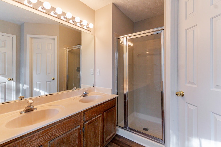 Photo 16 of 29 - 5343 Fox Valley Trce, Stone Mountain, GA 30088