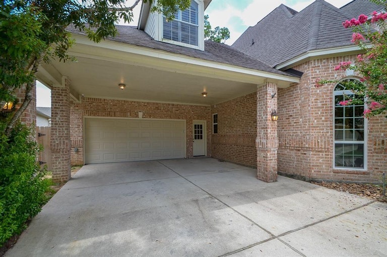 Photo 5 of 34 - 16307 Perry Pass Ct, Spring, TX 77379