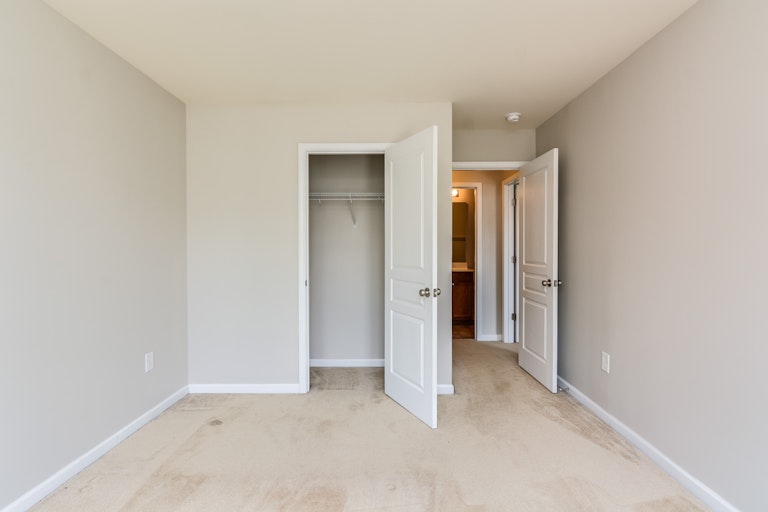 Photo 11 of 19 - 4001 Tilton Dr, Raleigh, NC 27616