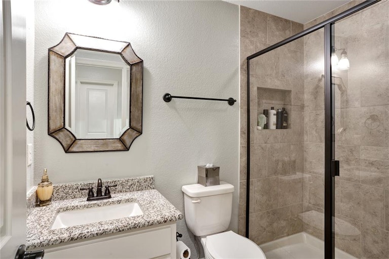 Photo 27 of 35 - 7571 Orchard Hill Ln, Frisco, TX 75035