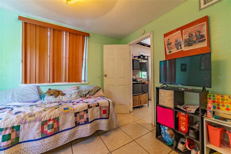 Photo 38 of 51 - 6704 50th Ave N, Saint Petersburg, FL 33709