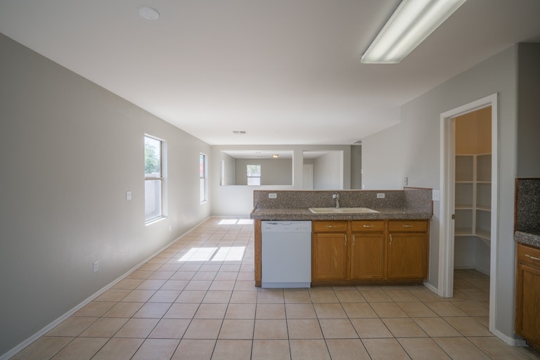 Photo 4 of 26 - 11819 W Ester Dr, El Mirage, AZ 85335