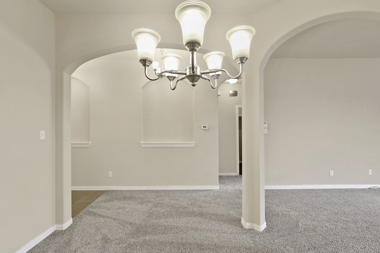 Photo 7 of 26 - 413 Harvard Dr, Glenn Heights, TX 75154