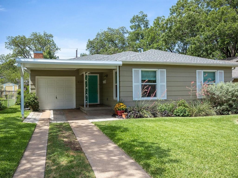 Photo 32 of 33 - 4028 Lovell Ave, Fort Worth, TX 76107