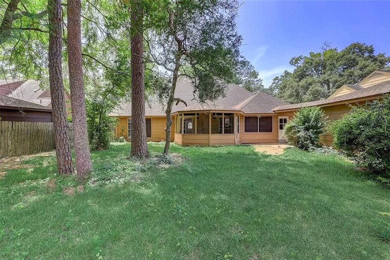 Photo 45 of 46 - 14002 Cedar Point Dr, Houston, TX 77070