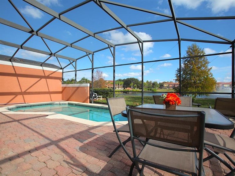 Photo 4 of 25 - 3041 Yellow Lantana Ln, Kissimmee, FL 34747