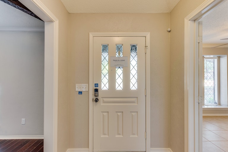 Photo 12 of 34 - 2836 Knollwood Dr, Plano, TX 75075