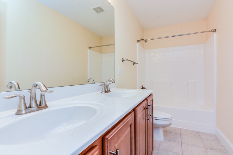 Photo 20 of 26 - 124 Silver Bluff St, Holly Springs, NC 27540