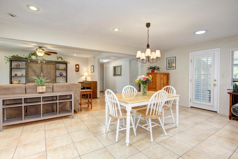 Photo 10 of 87 - 4501 Moddison Ave, Sacramento, CA 95819