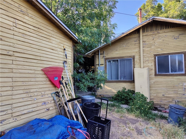 Photo 12 of 16 - 2384 Norwalk Ave, Los Angeles, CA 90041