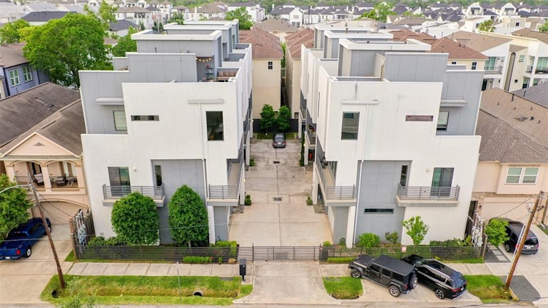 Photo 47 of 49 - 5638 Petty St Unit C, Houston, TX 77007