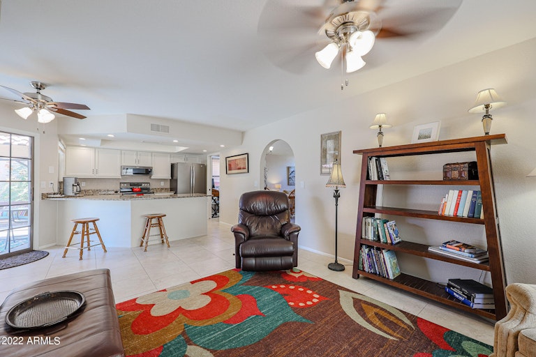 Photo 20 of 38 - 5207 E Half Moon Dr, Phoenix, AZ 85044
