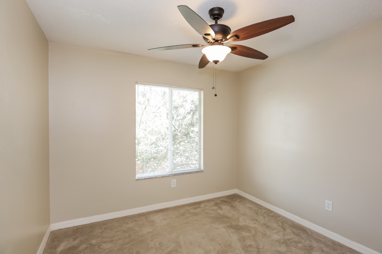 Photo 15 of 25 - 12917 Jessup Watch Pl, Riverview, FL 33579