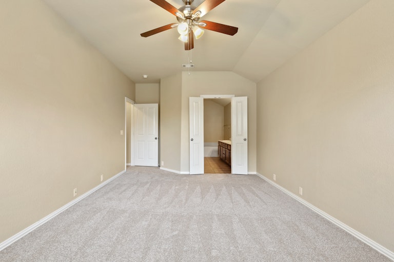 Photo 13 of 27 - 1804 Canvasback, Aubrey, TX 76227