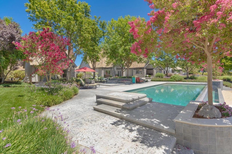 Photo 20 of 99 - 27681 Mace Blvd, Davis, CA 95618