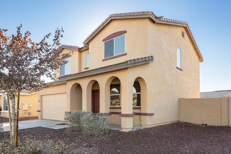 Photo 1 of 11 - 1797 W Half Moon Cir, Queen Creek, AZ 85142