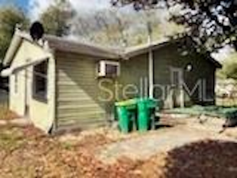 Photo 4 of 17 - 704 Lime Ave, Dundee, FL 33838