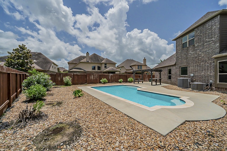 Photo 40 of 45 - 1326 Bastrop Glen Ln, League City, TX 77573