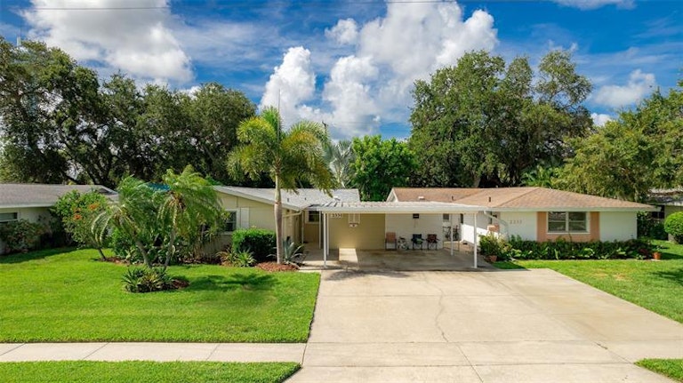 Photo 2 of 41 - 2331 Terry Ln, Sarasota, FL 34231