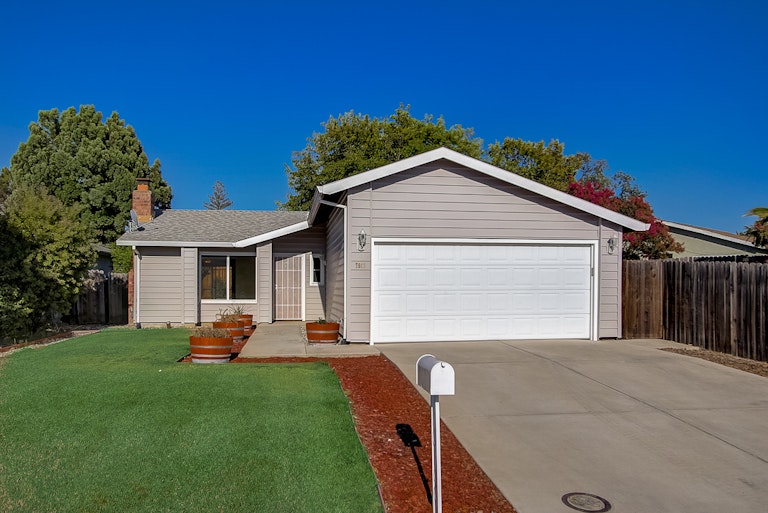 Photo 1 of 30 - 7863 Deer Creek Dr, Sacramento, CA 95823