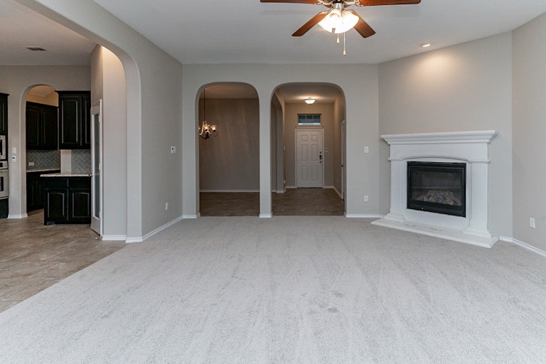 Photo 10 of 25 - 8945 Jewel Flower Dr, Fort Worth, TX 76131