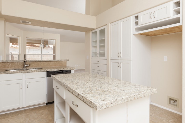 Photo 10 of 25 - 10258 S Hopi Ln, Goodyear, AZ 85338