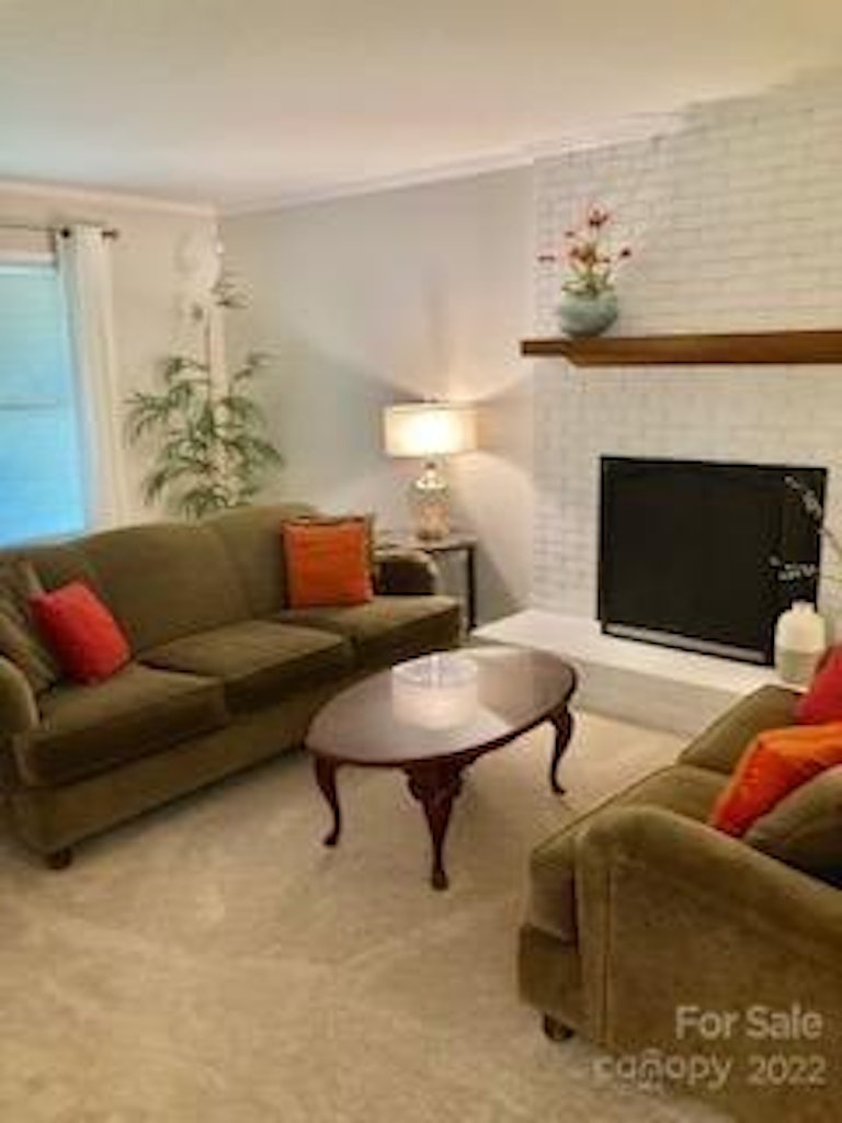 Photo 5 of 26 - 2801 Allenton Trails Ln, Charlotte, NC 28212