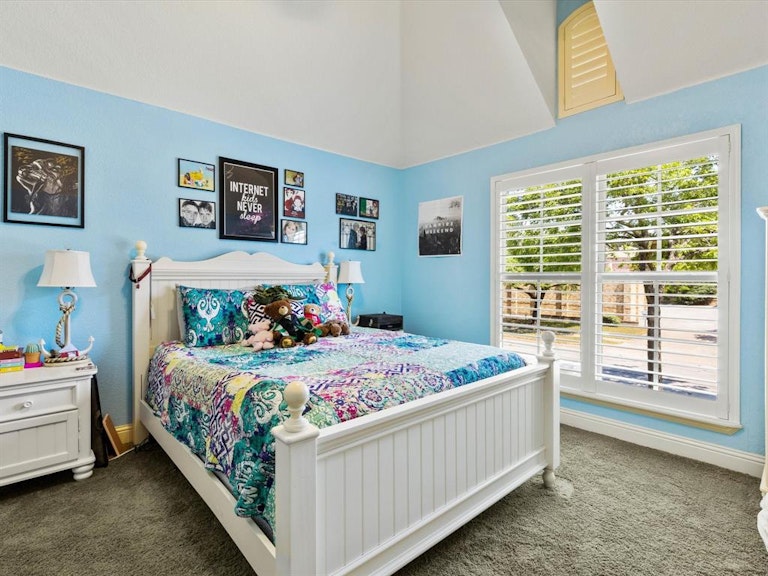 Photo 22 of 31 - 5421 Pershing Ave, Fort Worth, TX 76107