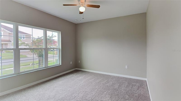 Photo 6 of 12 - 4929 London Creek Pl, Kissimmee, FL 34758