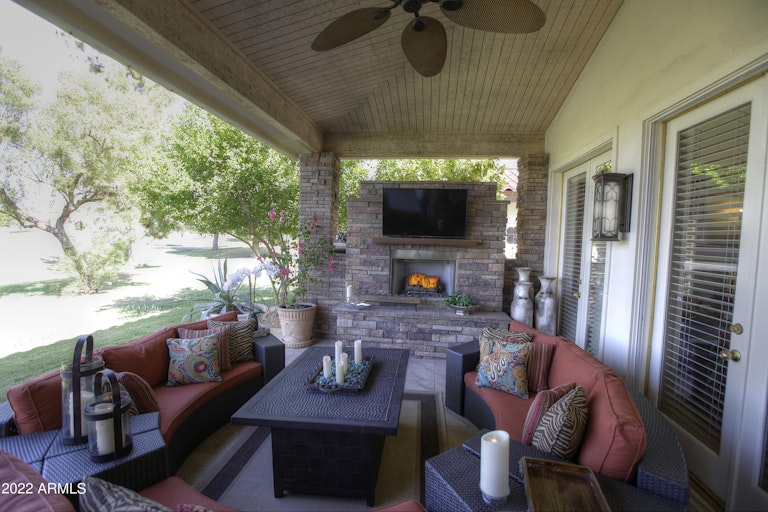 Photo 33 of 43 - 8190 E Kalil Dr, Scottsdale, AZ 85260