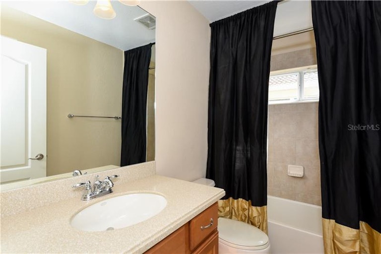 Photo 17 of 25 - 311 River Enclave Ct, Bradenton, FL 34212