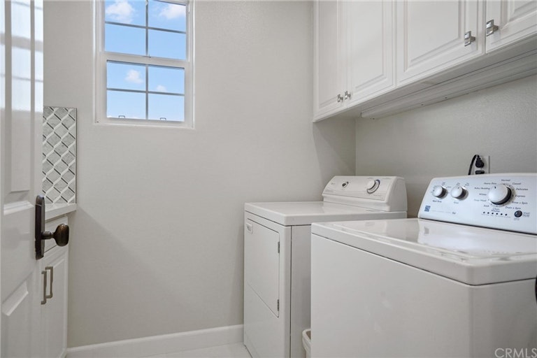 Photo 35 of 42 - 21247 Ronda Cir, Huntington Beach, CA 92648