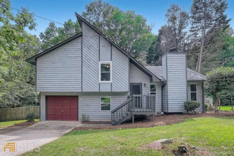 Photo 1 of 30 - 4141 Summer Pl, Snellville, GA 30039