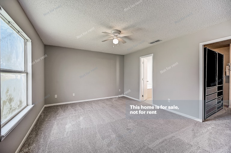 Photo 7 of 37 - 12262 Gehrig Dr, Jacksonville, FL 32224