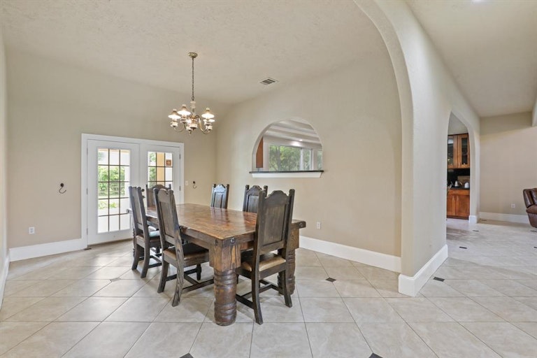 Photo 25 of 50 - 5318 Dogwood Trl, Richmond, TX 77406