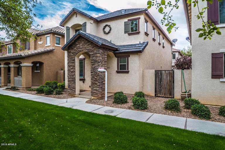 Photo 5 of 30 - 3913 S Napa Ln, Gilbert, AZ 85297